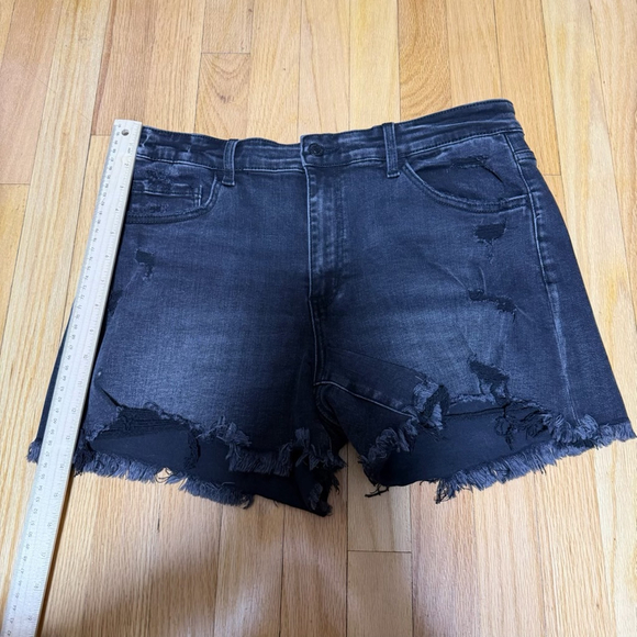 Women's Flying Monkey Black Distressed Jean Shorts Size 32 SKU636 - Picture 5 of 5